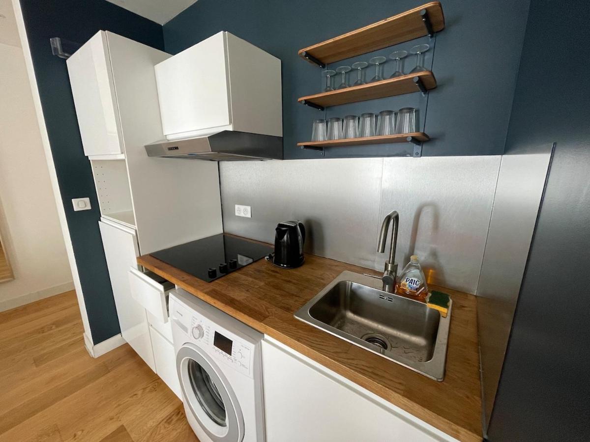 Quiet - Close To Metro Saint Michel Apartment